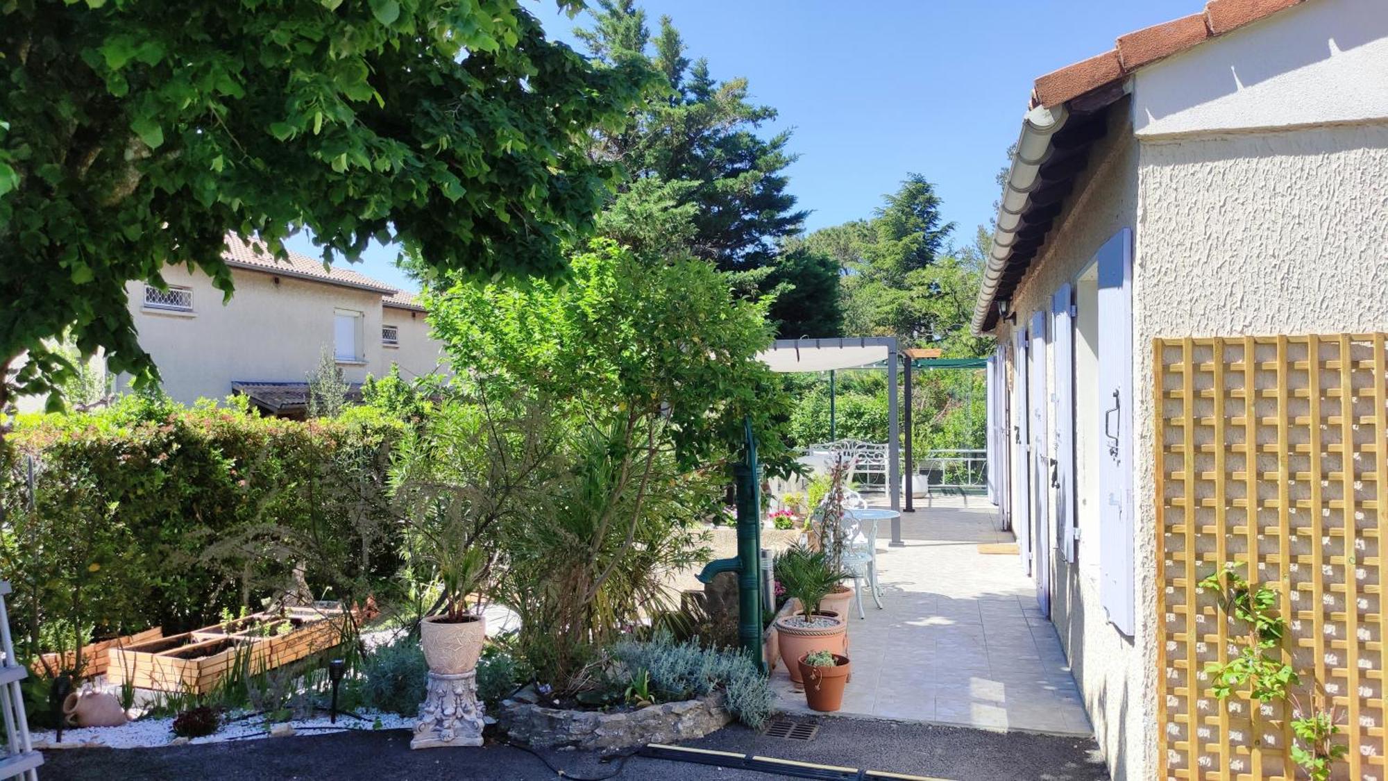 Le Jardin Des Rocailles - Villa 4 Chambres Climatisee Avec Piscine A Deux Pas D'Avignon 阿维尼翁新城 外观 照片